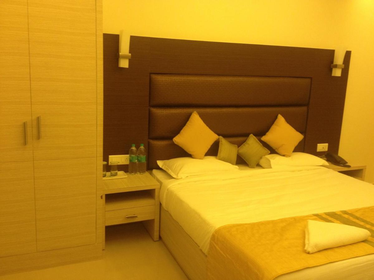 Deluxe Double Room,925975609:JPEG