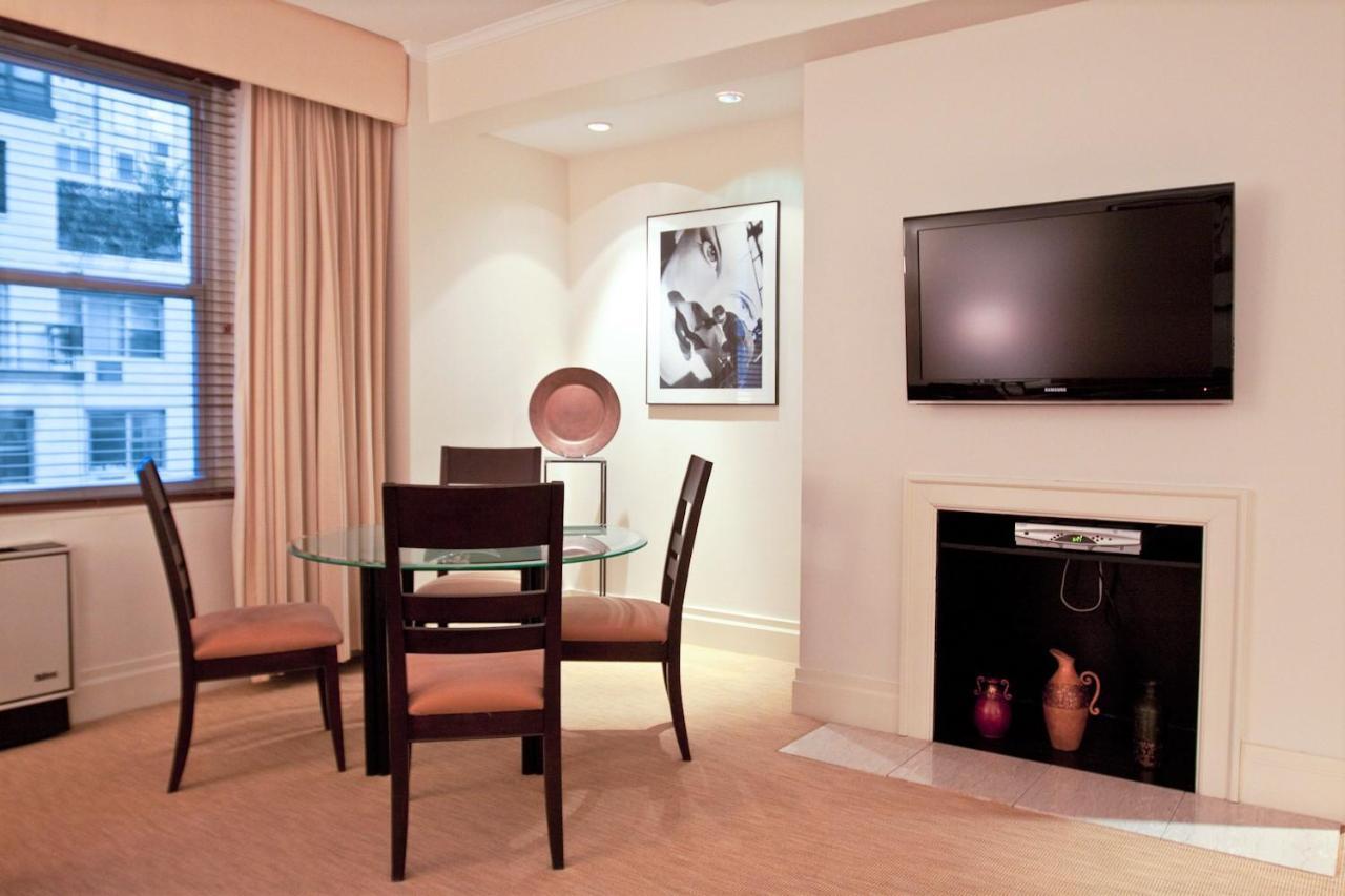 One-Bedroom King Suite
