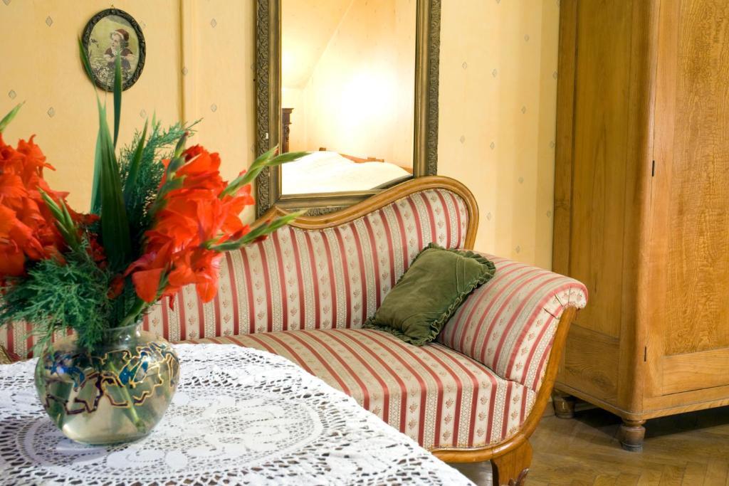Double or Twin Room with Private External Bathroom