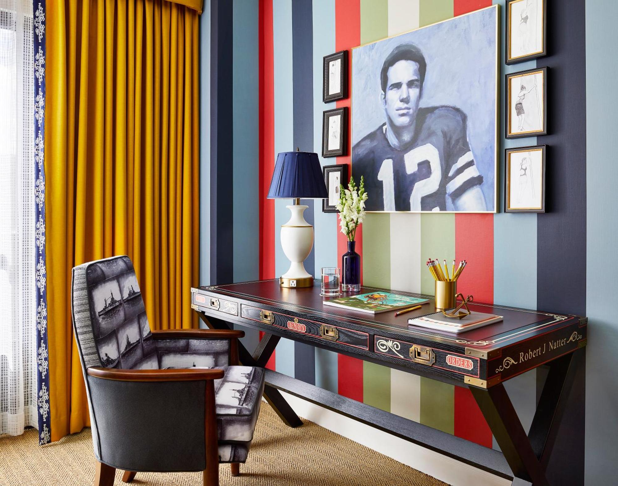 Graduate King Room