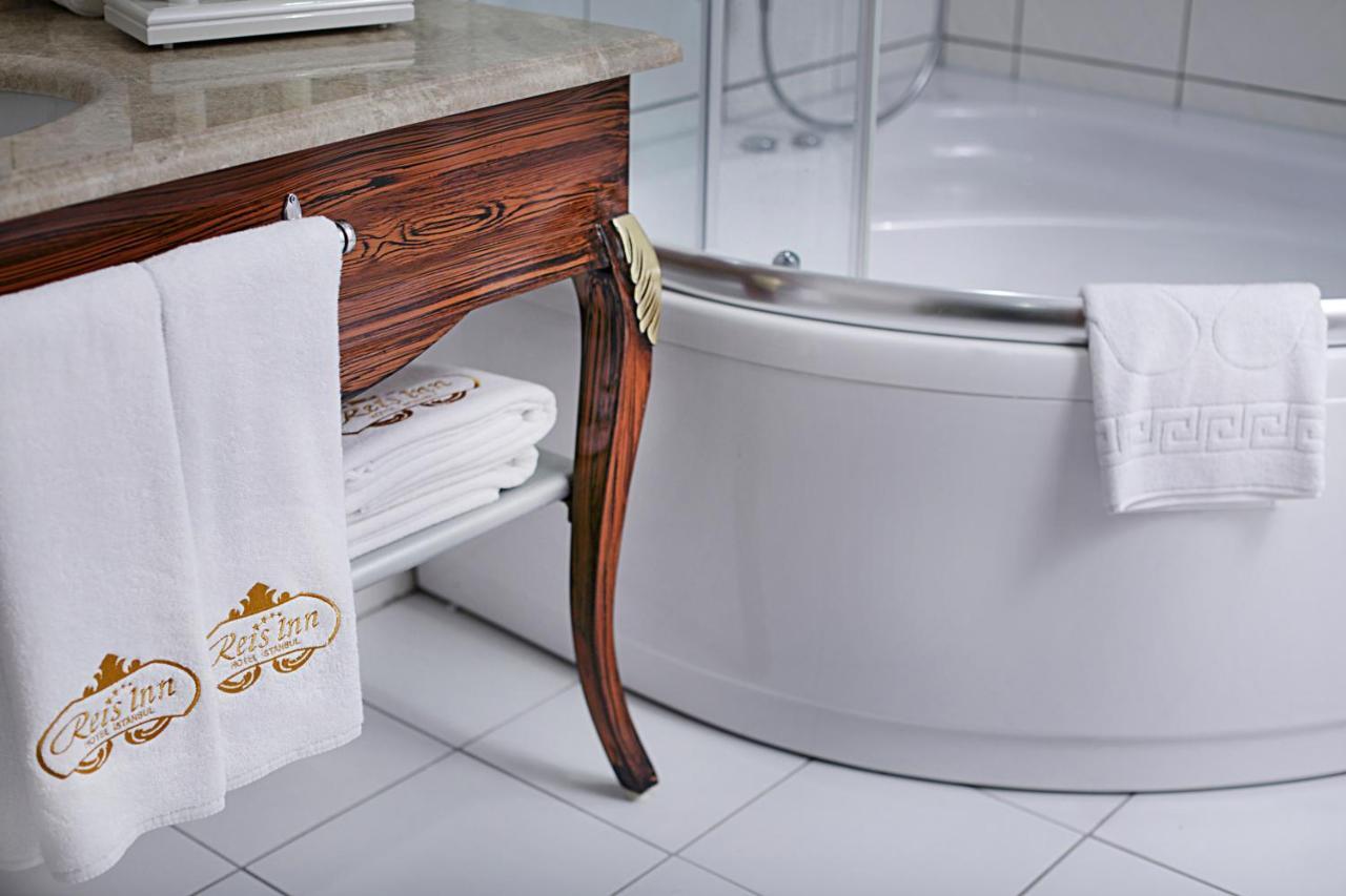 King Suite with Spa Bath