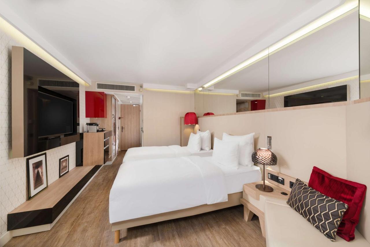 Premium Room with City View