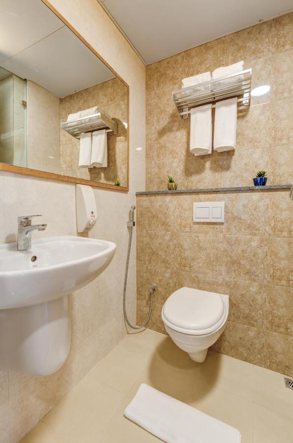 Executive Queen Room