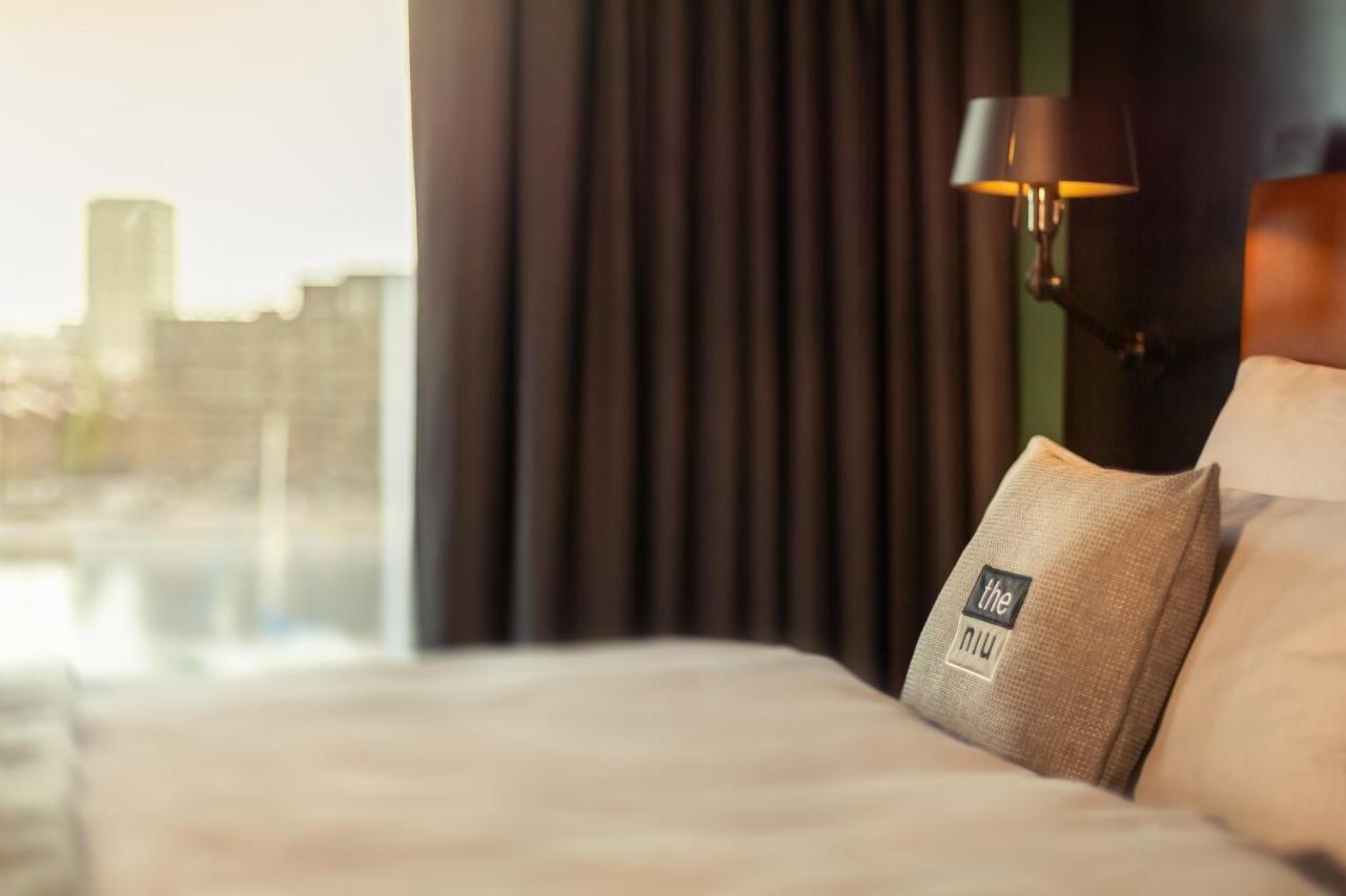 Premium Queen Room with Sofa Bed and Harbor View