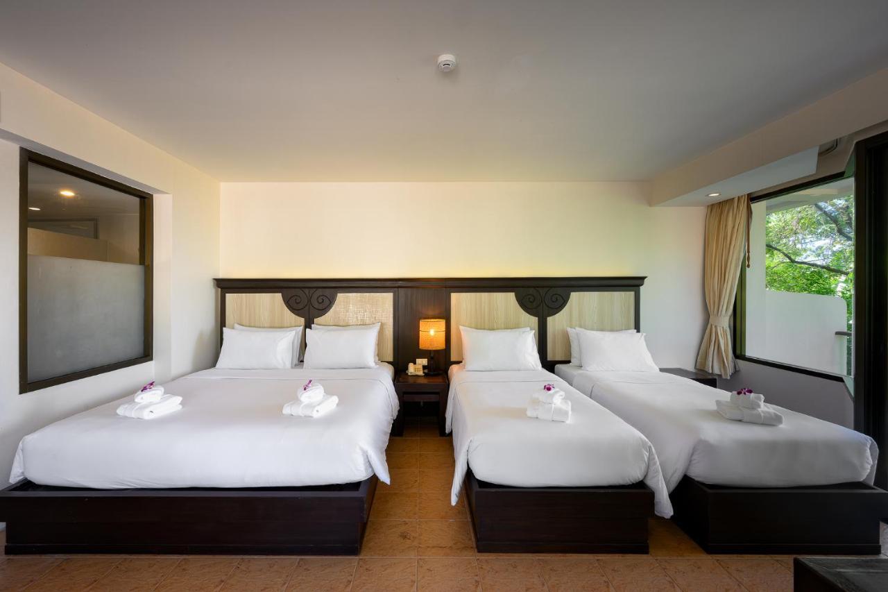 Quadruple Room with Balcony