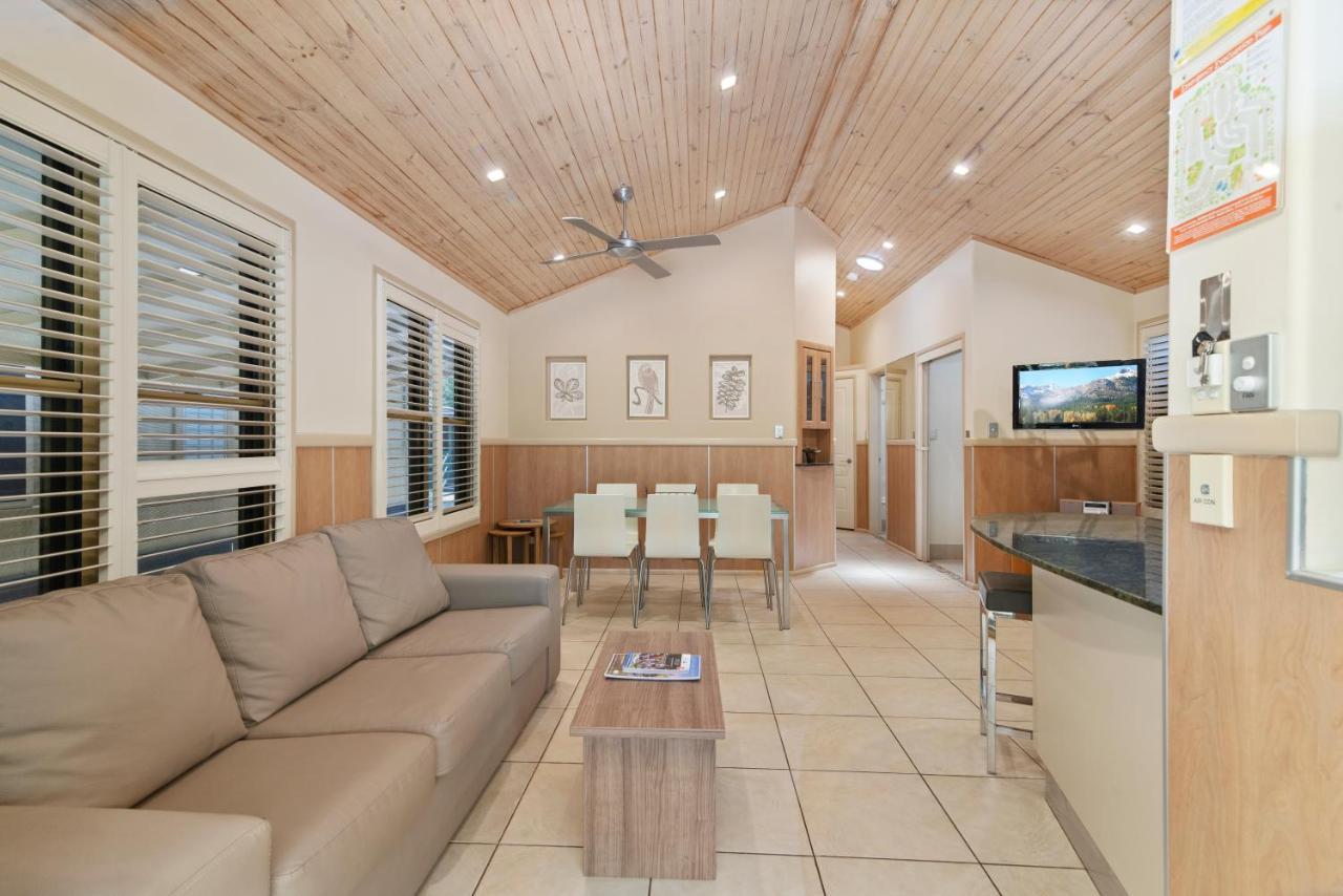 Two-Bedroom Cottage - Rainforest Retreat