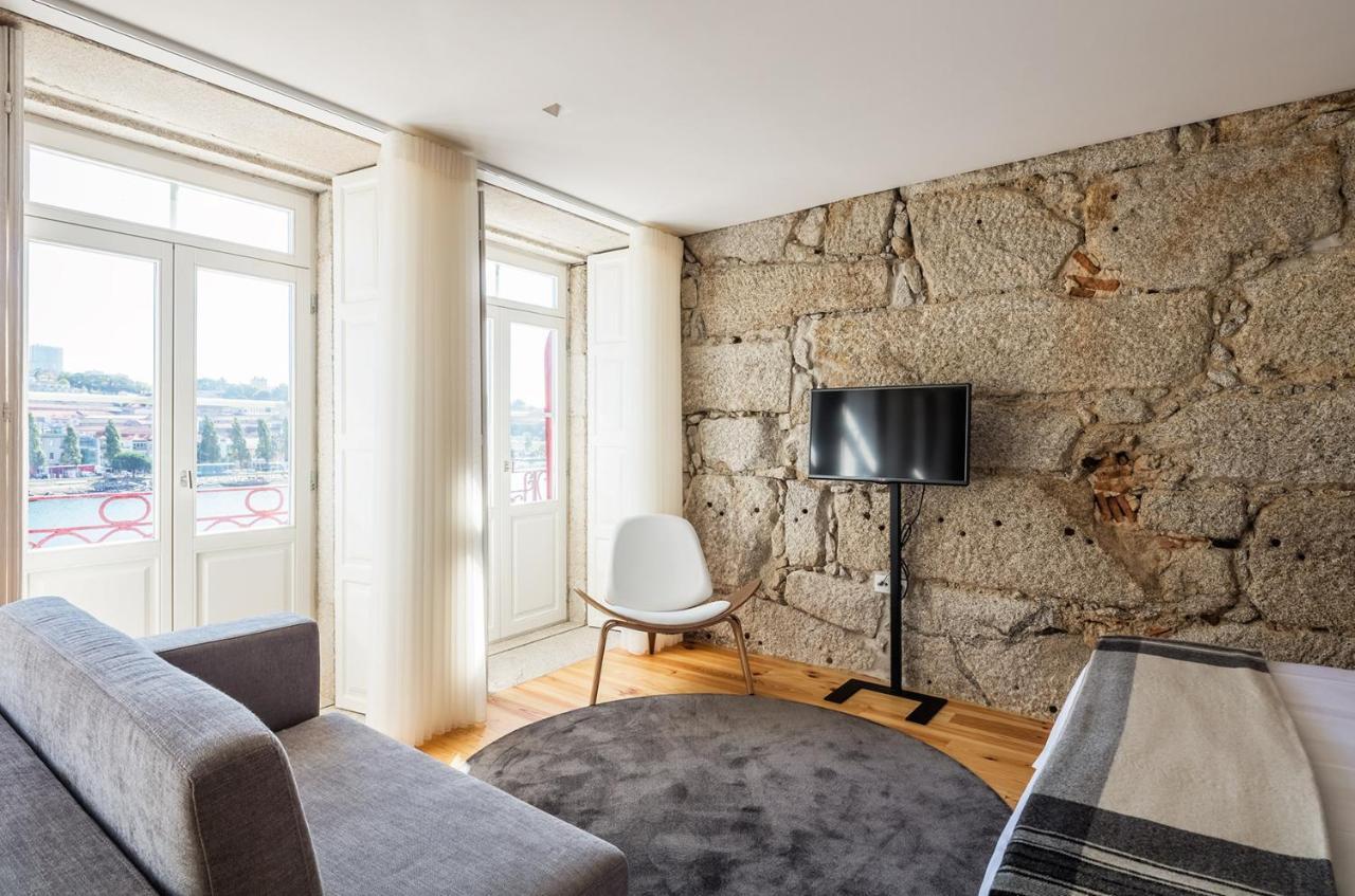 Studio with Balcony