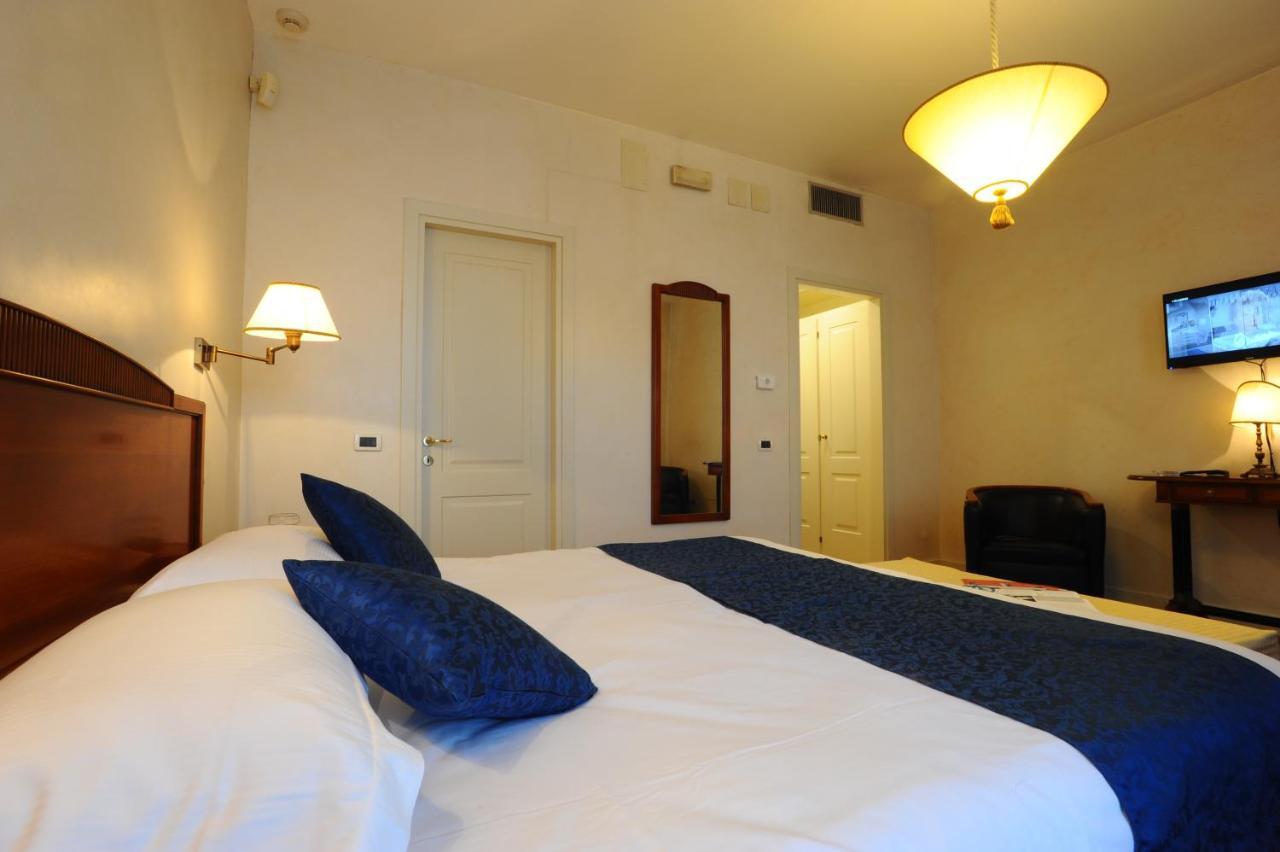 Junior Suite with Terrace