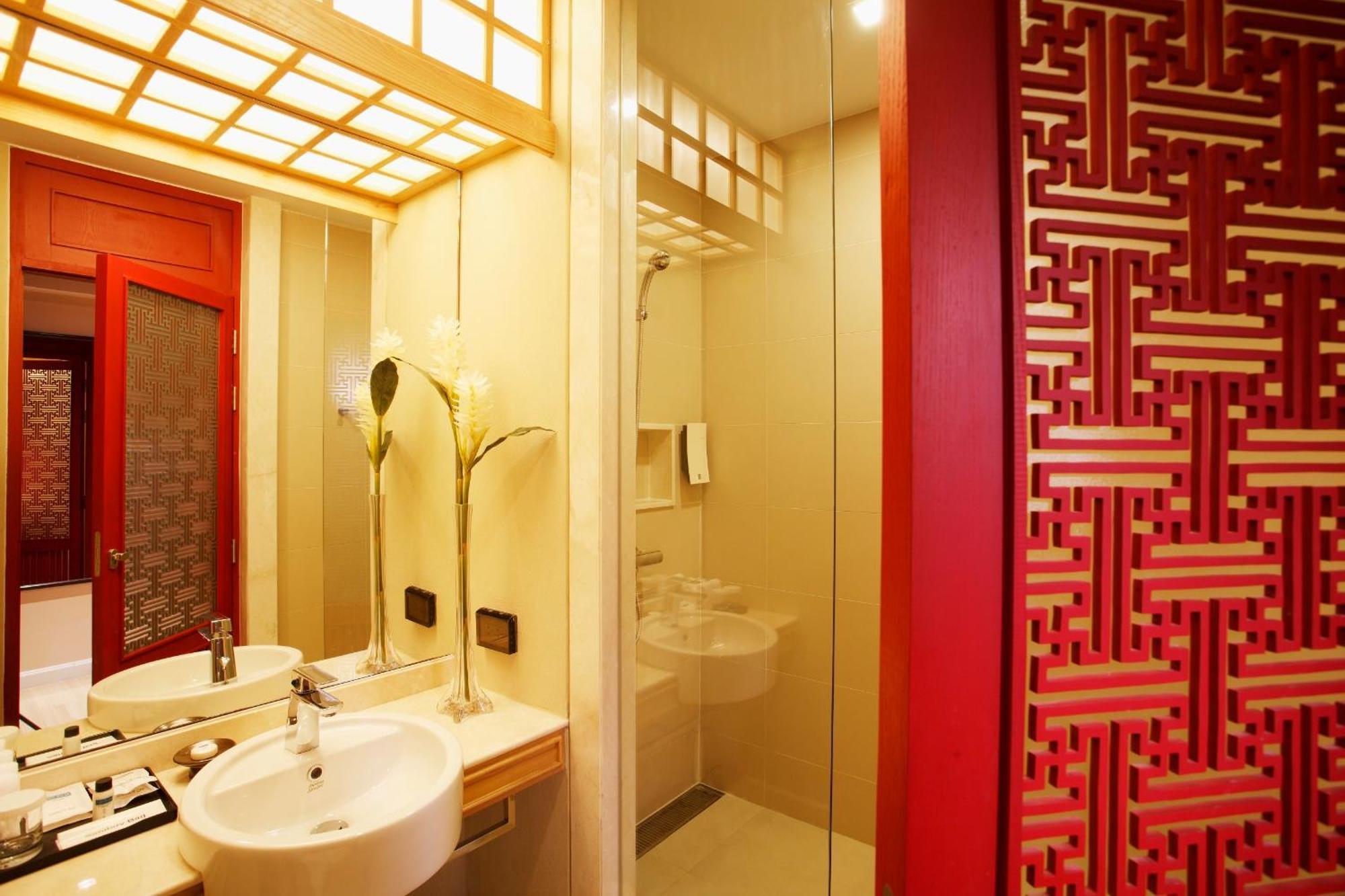 Deluxe Twin Room with City View