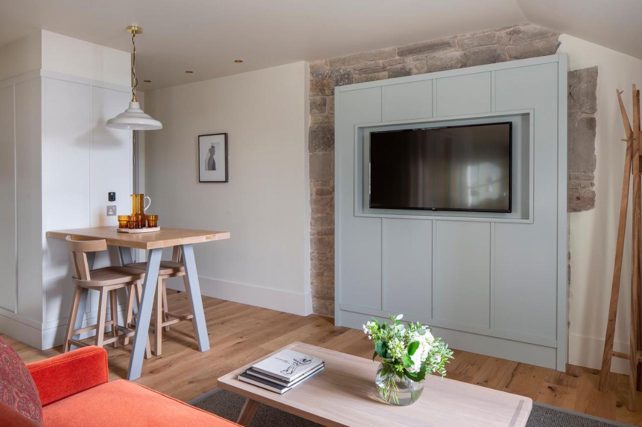 Deluxe Open Plan Apartment