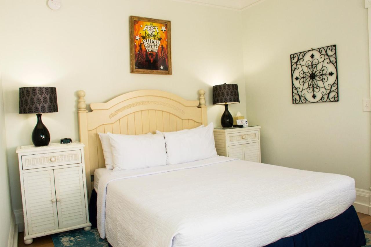 Queen Room