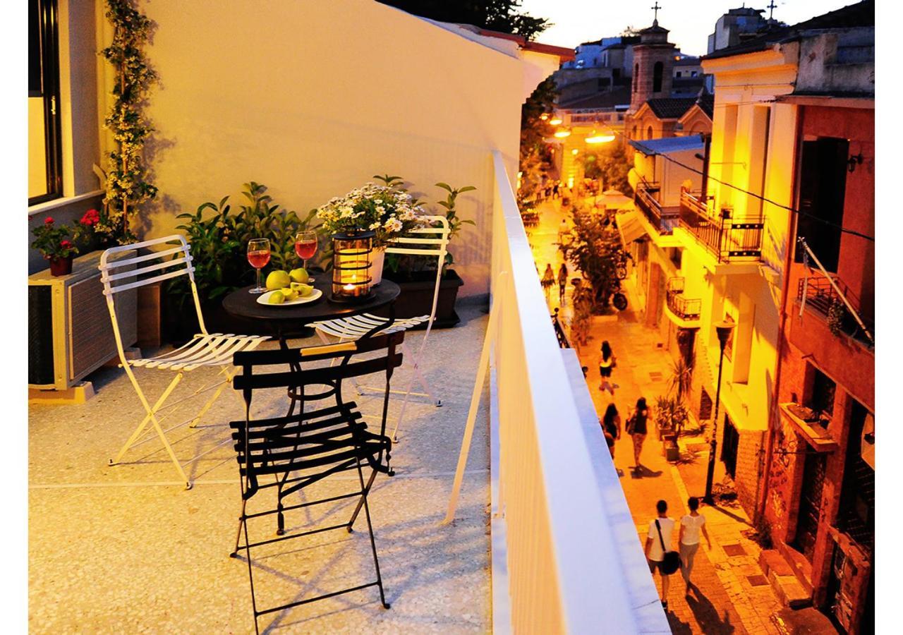 One-Bedroom Apartment with Balcony - Live in Athens #08