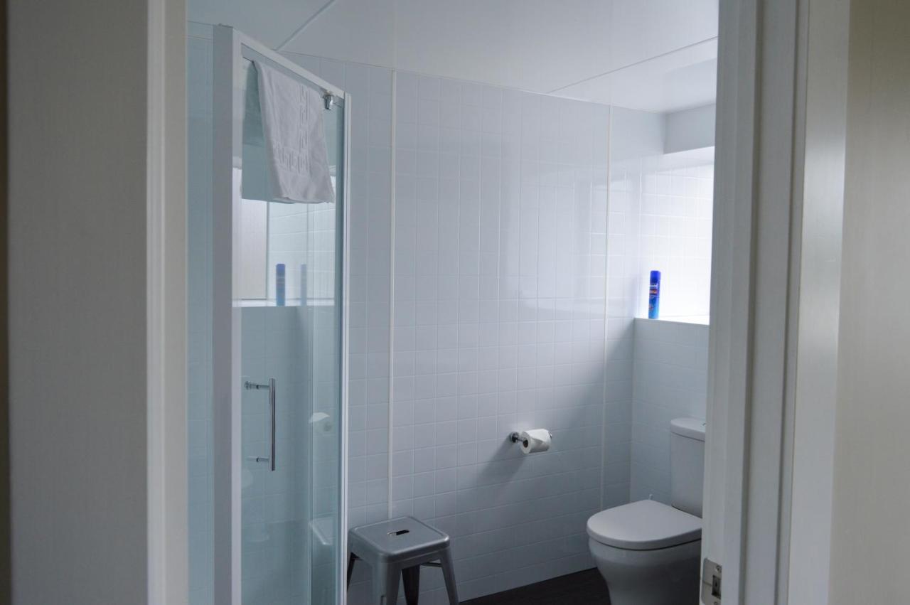 One-Bedroom Apartment,996526669:JPEG