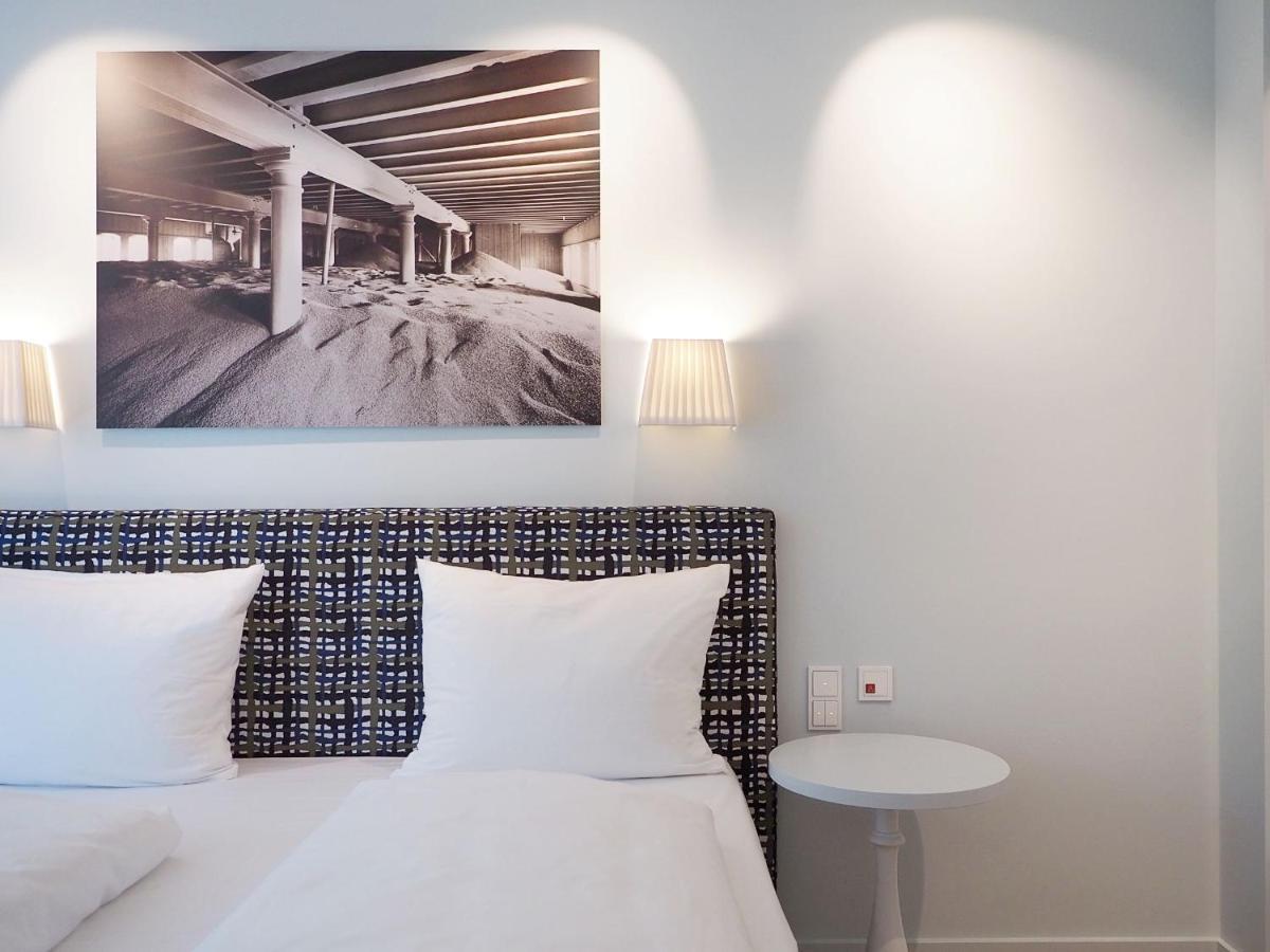 Barrier-free double room