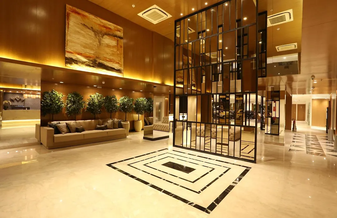 Royal Regency Palace Hotel-1
