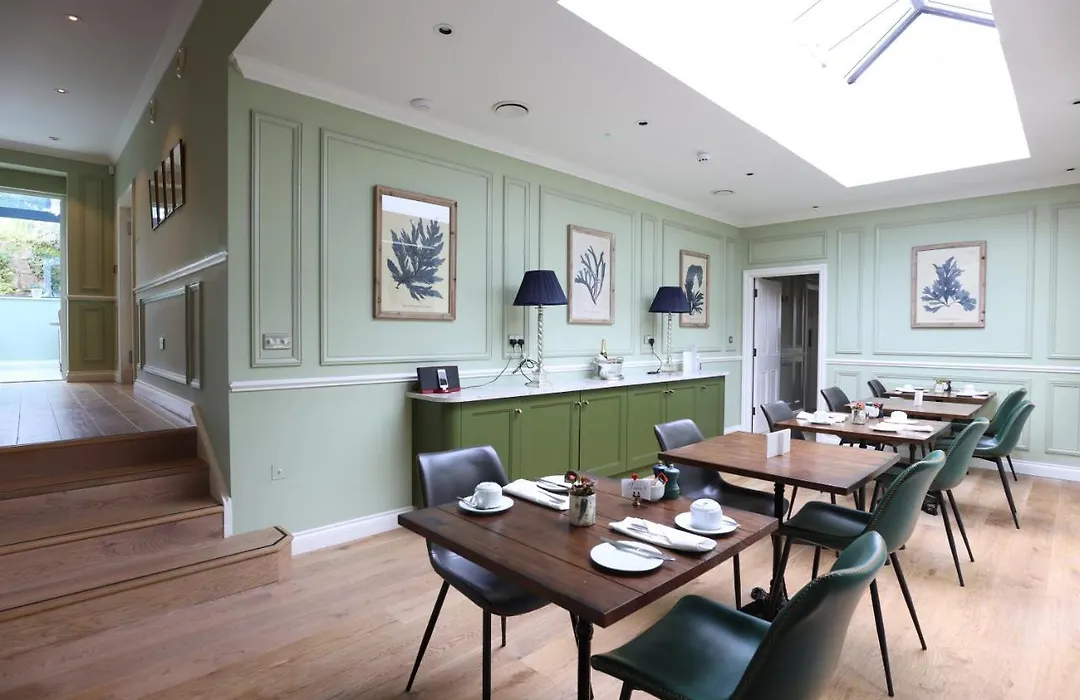 Tyndall Villa Boutique B&B-1
