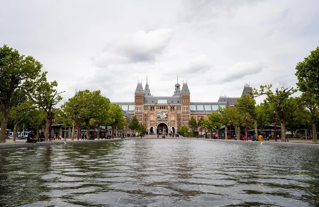 Premier Suites Amsterdam-1