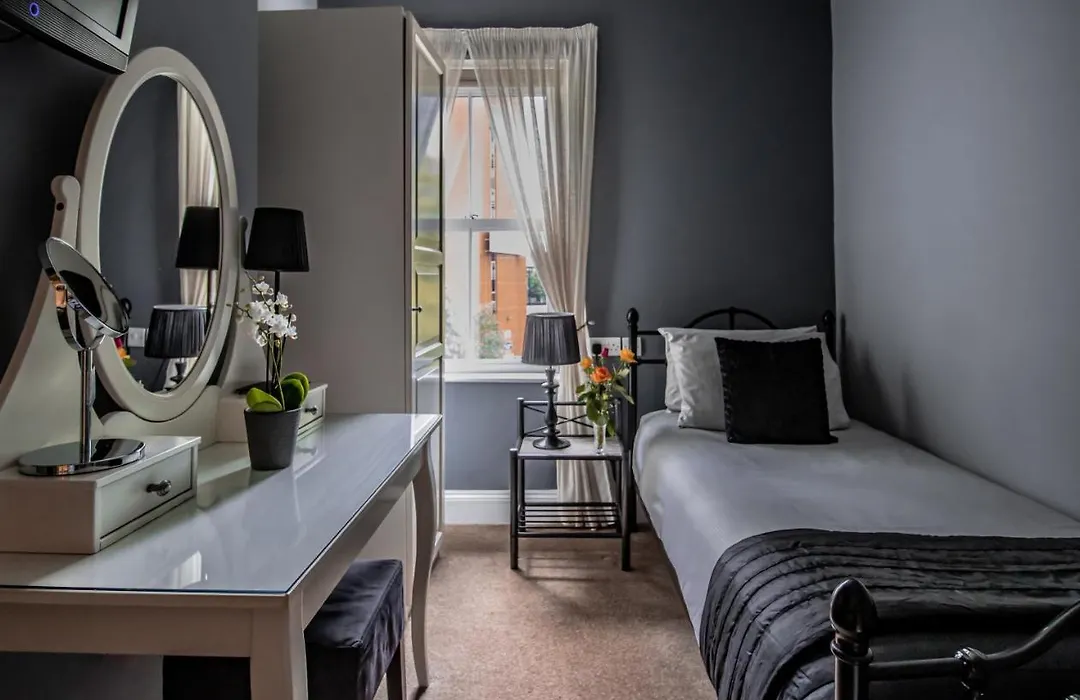 Scotia House - Beautifully Presented Accommodation-1