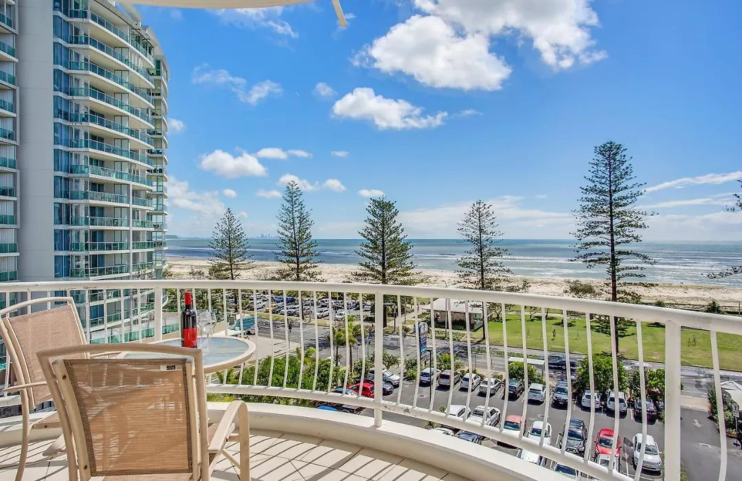 Kirra Beach Apartments-1