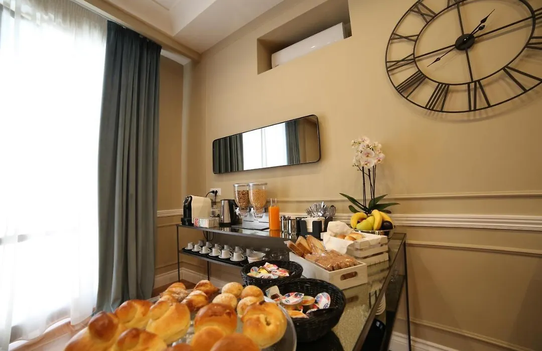 B&B Villa Sant'Elmo Con Parcheggio Interno-1