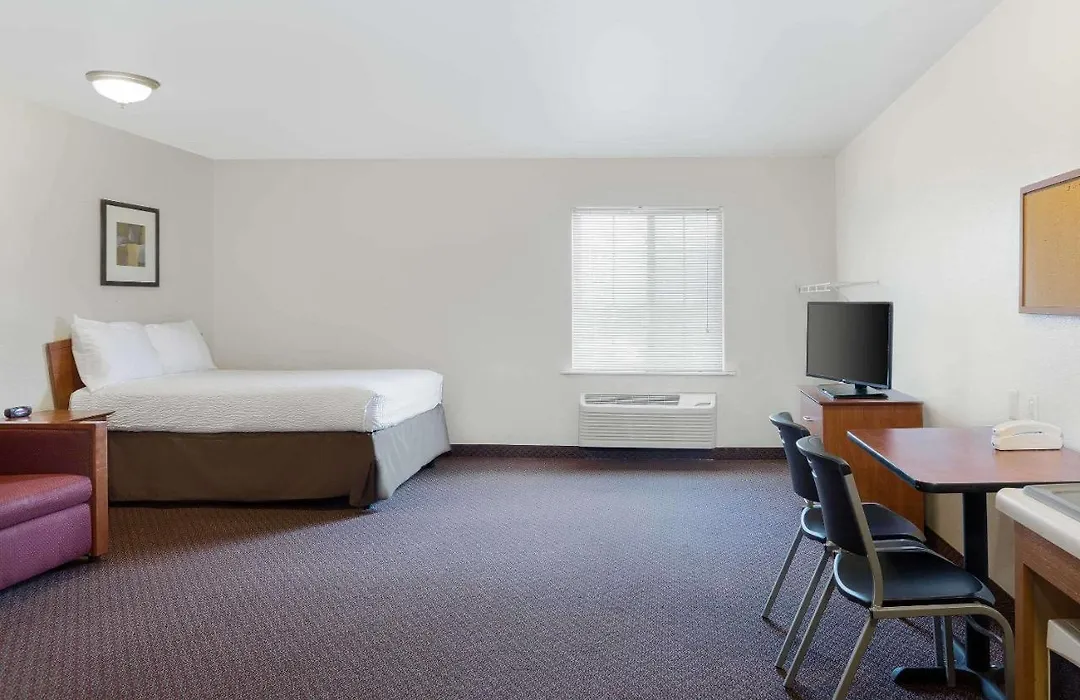 Woodspring Suites Tyler Rose Garden-1
