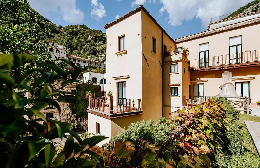 Amalfi Resort-1