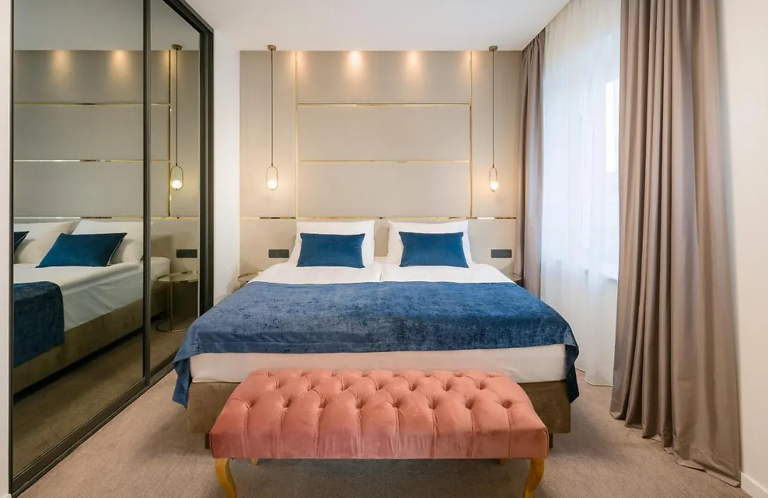 Flos Luxury Rooms-1
