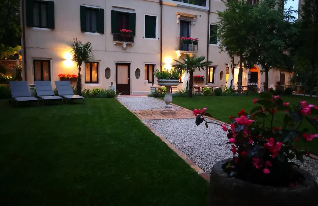 Cinqueteste Luxury Home-1