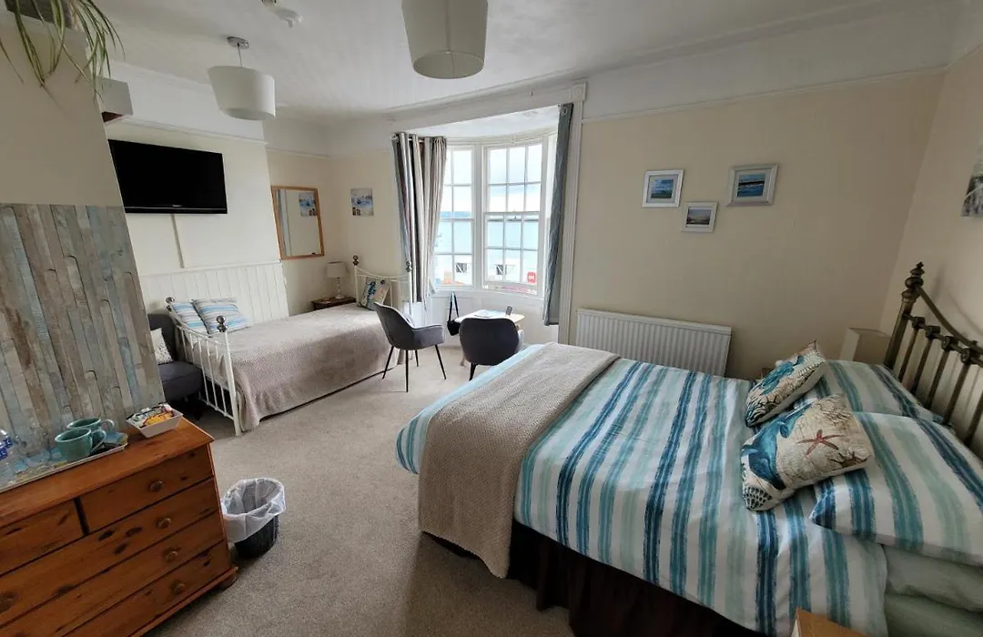 Lyndale Guest House-1