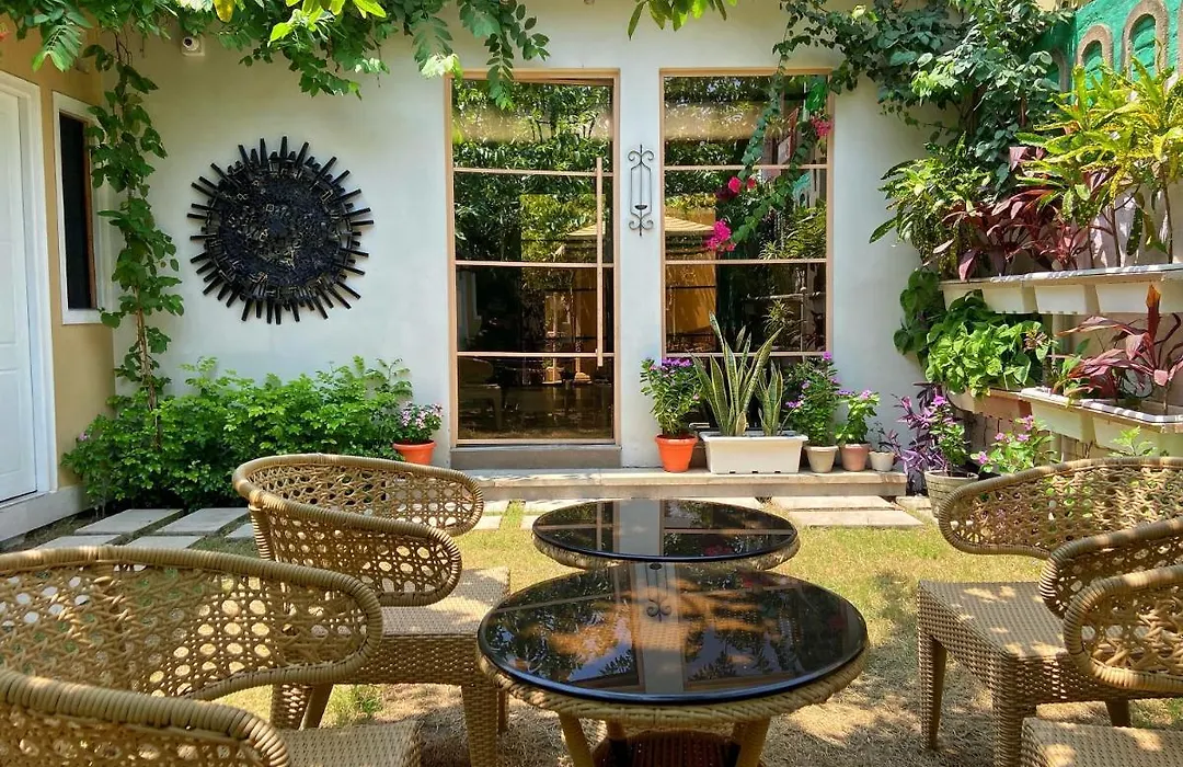 The Art Hotel By Via Varanasi-1