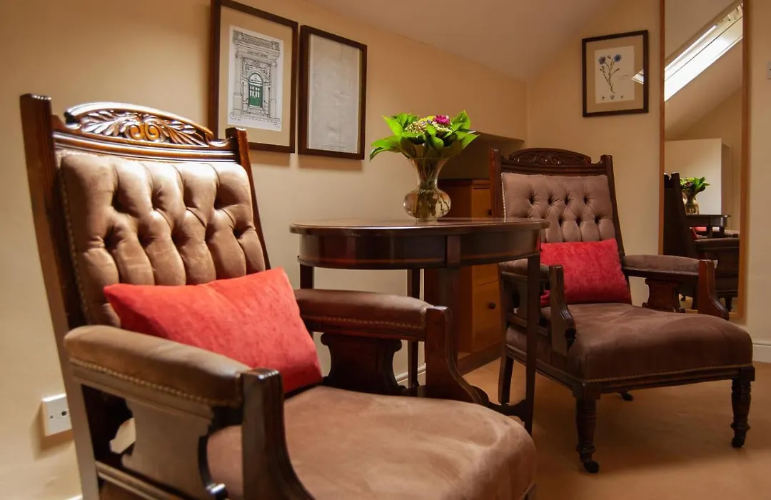 Ravenhill House-1