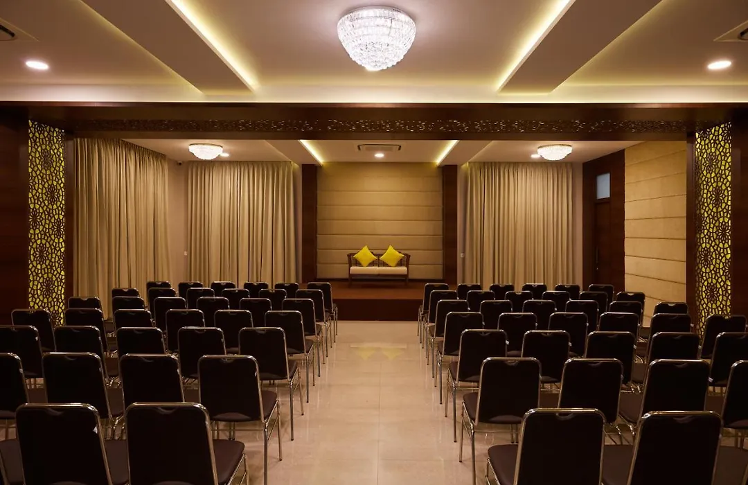 Hotel Kamar Residences And Banquets-1