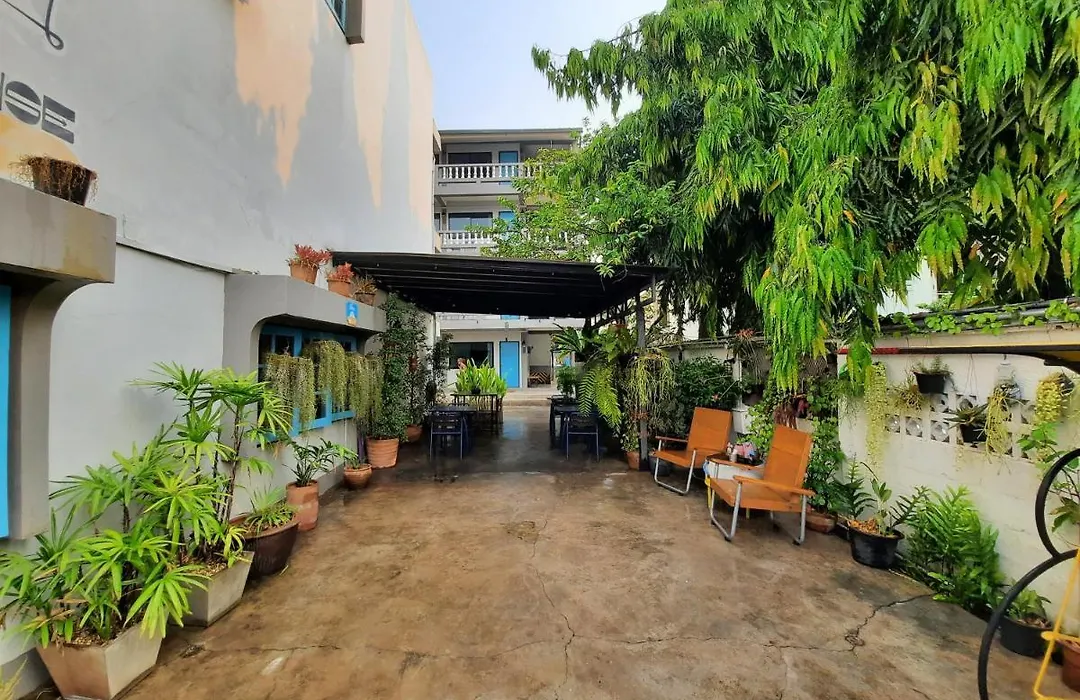 Sleep Guesthouse-1