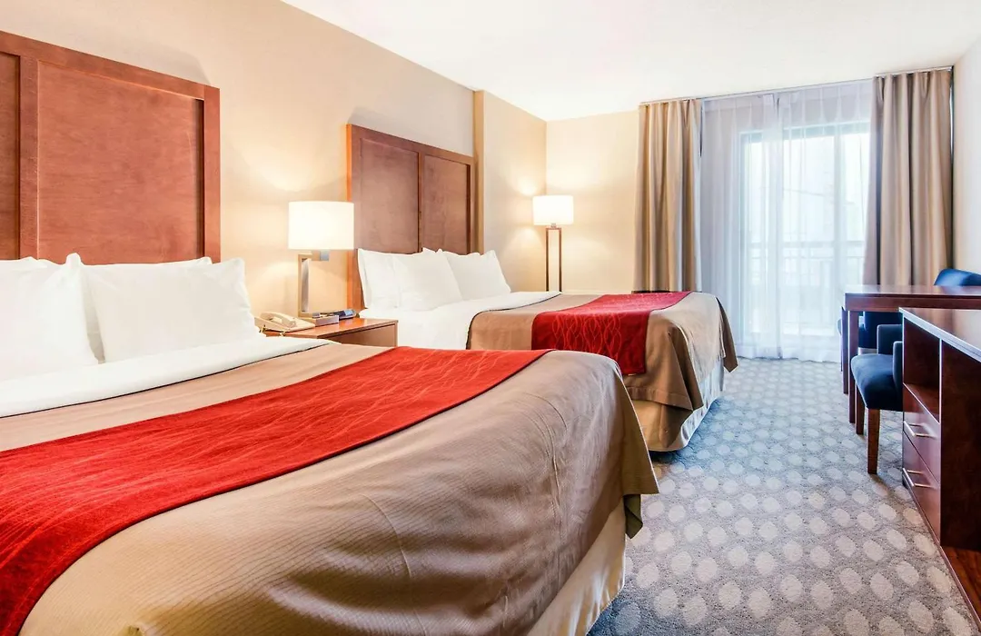 Comfort Inn Fallsview-1