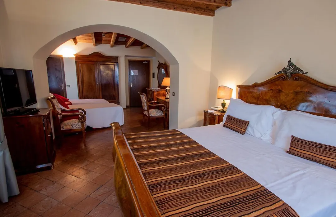 Albergo Le Due Corti-1