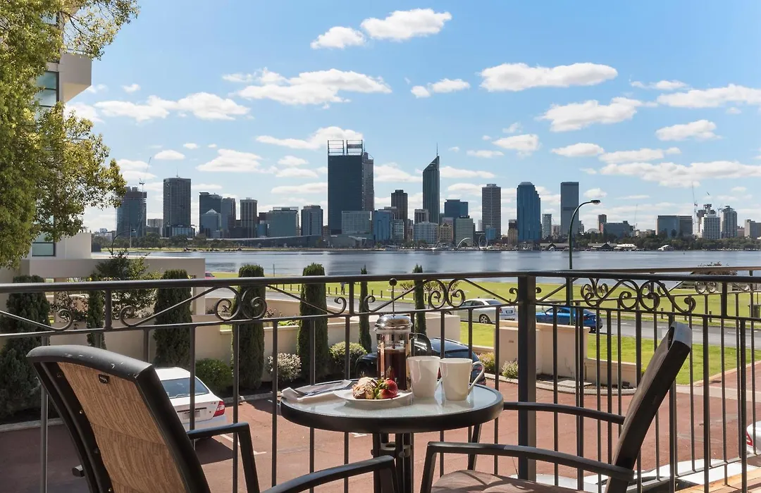 The Peninsula Riverside Serviced Apartments-1