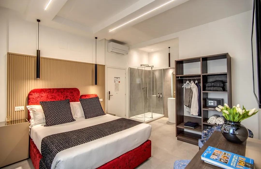 Little Queen Suite-1
