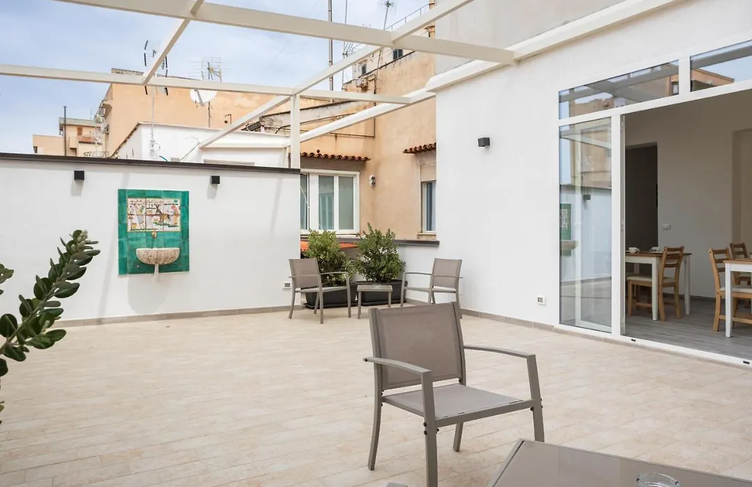 Le Cinque Stanze Palermo Room&Breakfast-1
