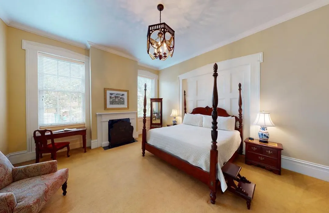 The Presidents' Quarters Inn-1