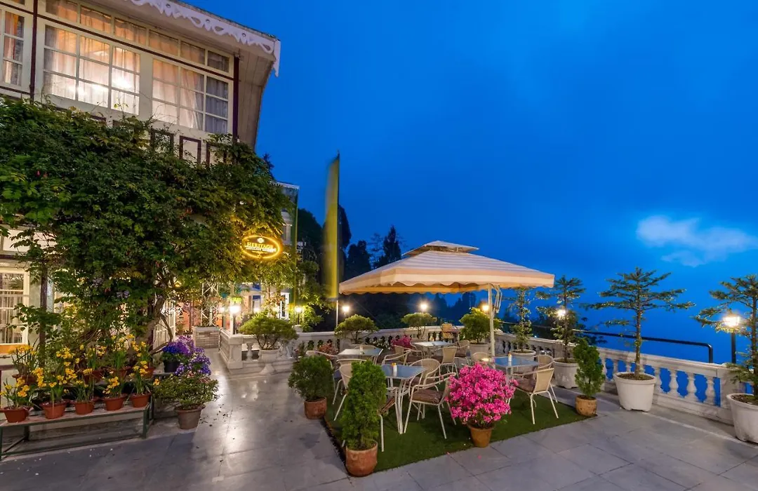 Udaan Dekeling Resort Darjeeling-1