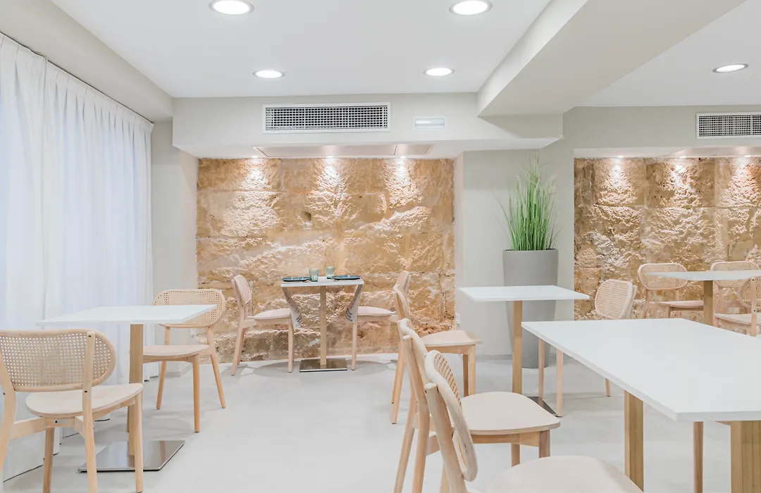 Hotel Almudaina-1