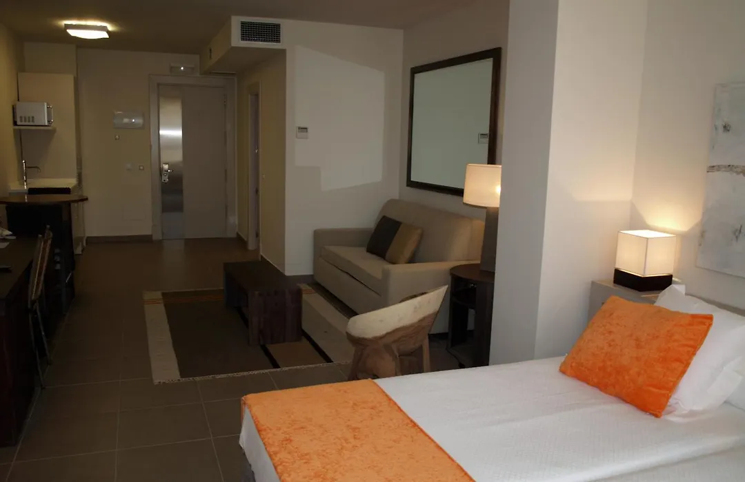 Eco Alcala Suites-1