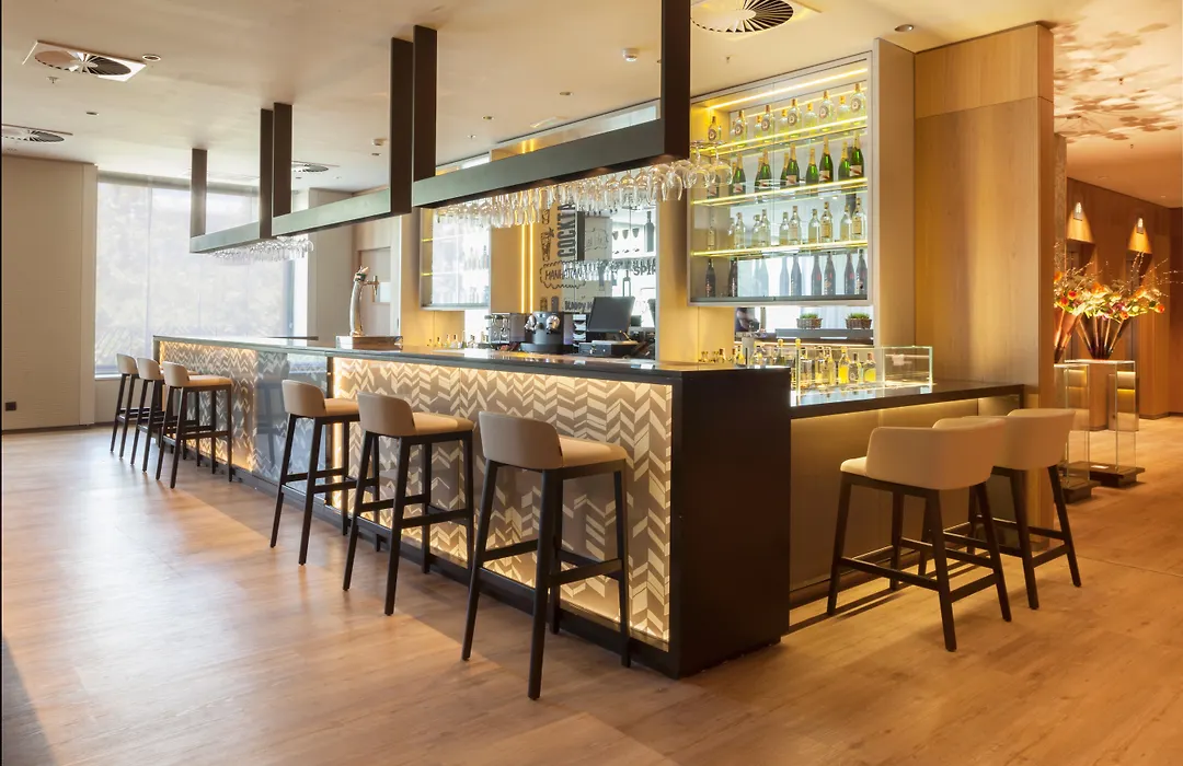 Ac Hotel Diagonal L'Illa By Marriott-1