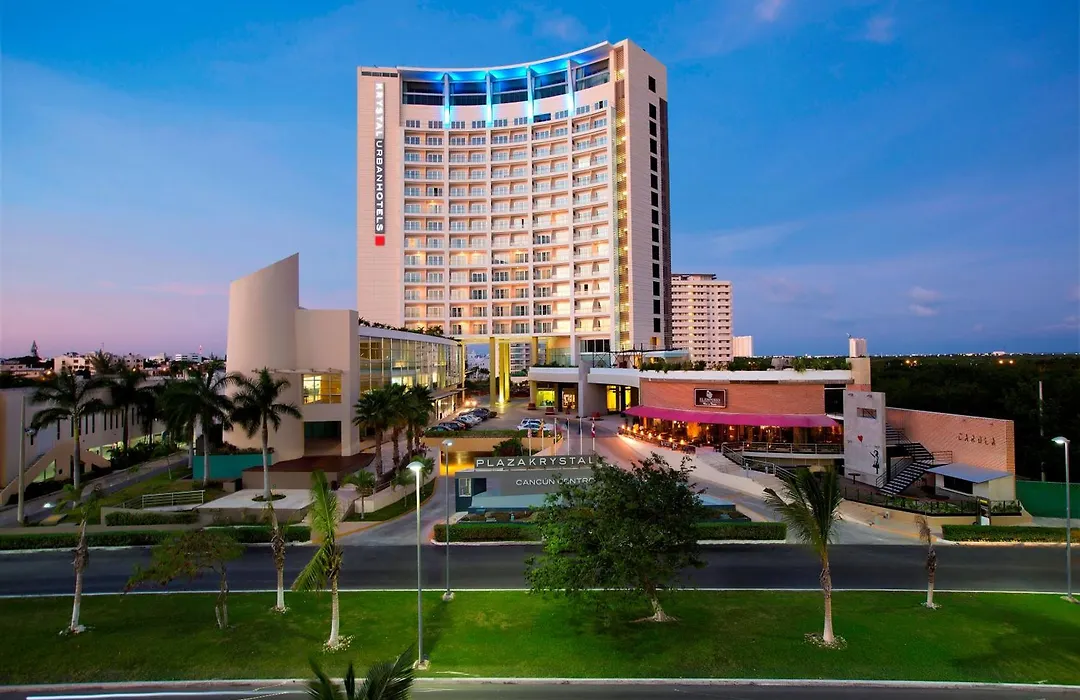 Krystal Urban Cancun & Beach Club-1