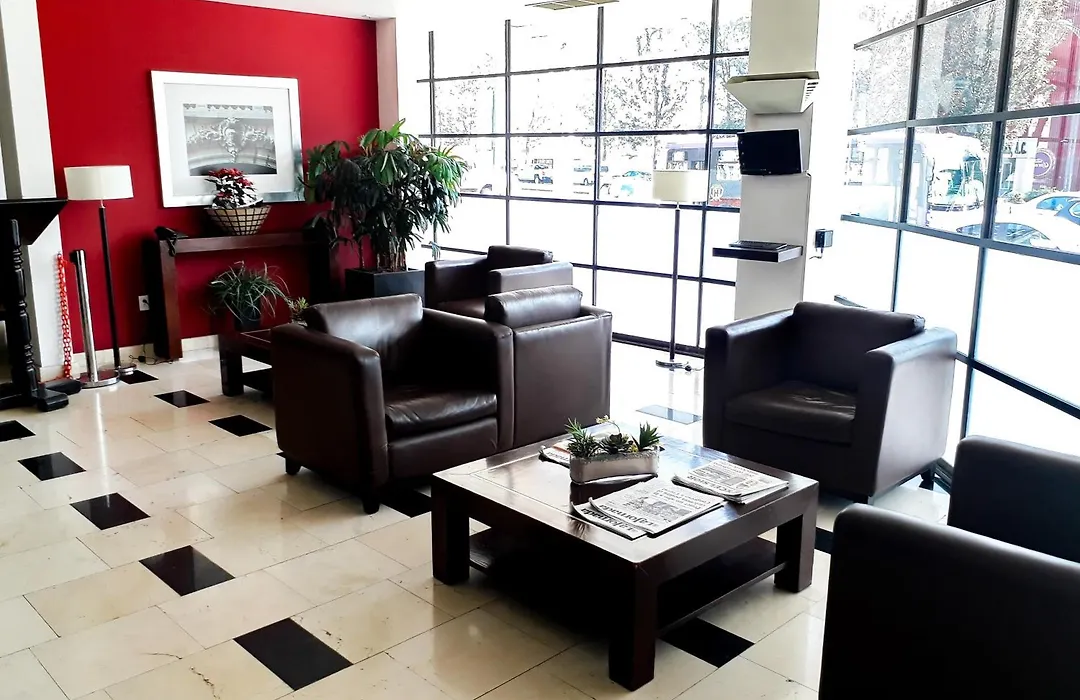 Hotel & Suites Pf-1