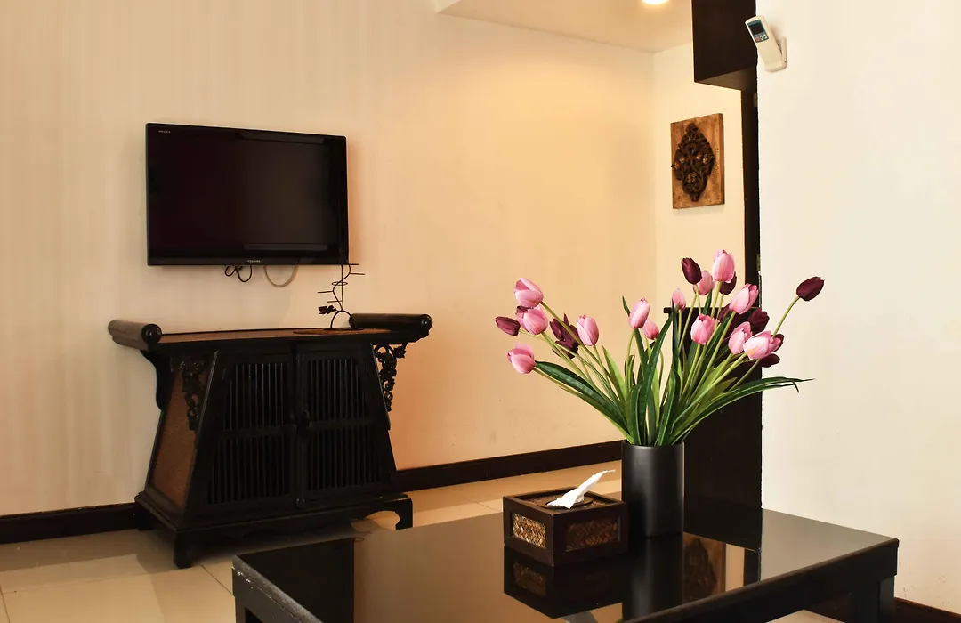 Boss Suites Nana Hotel-1