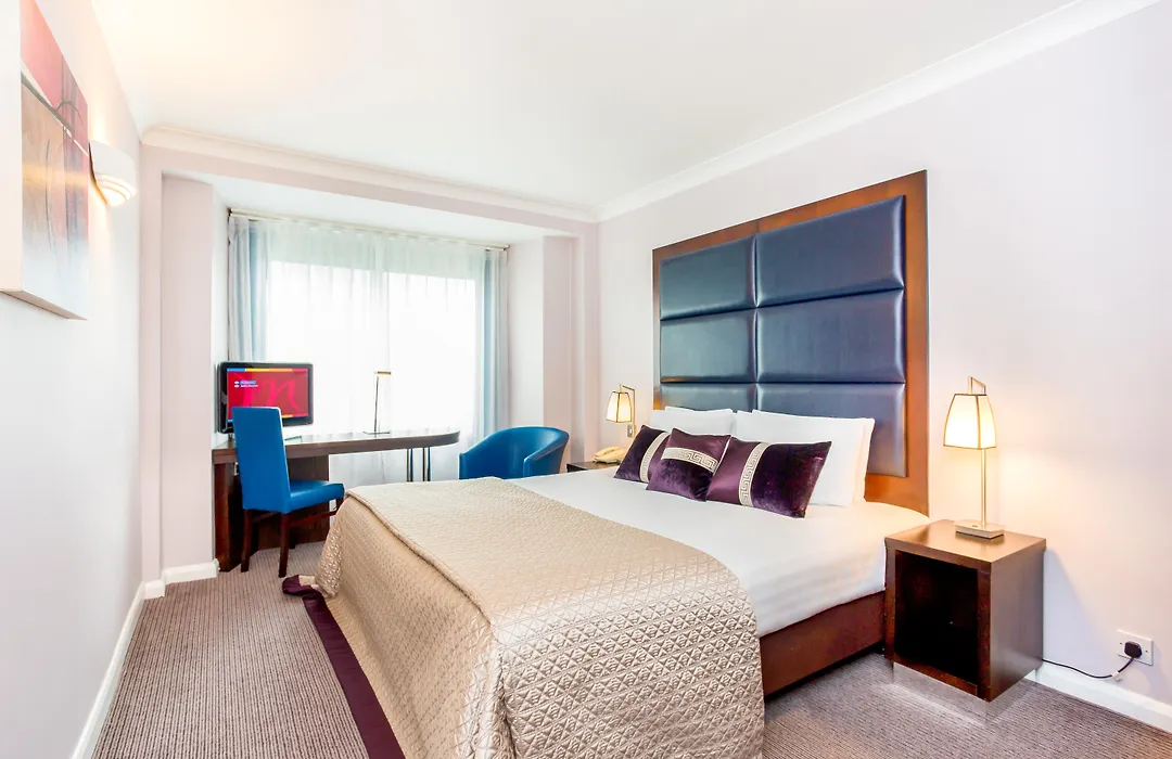 Mercure London Kensington Hotel-1