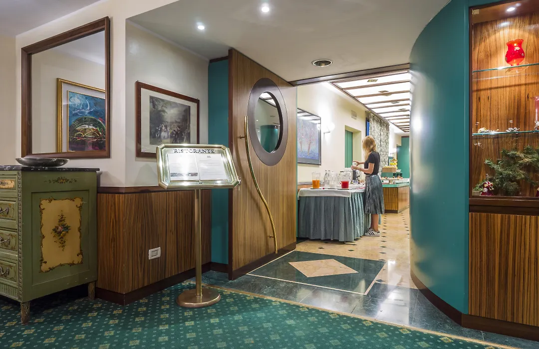 Hotel Carrobbio-1