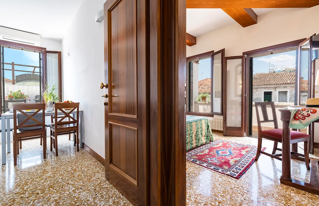 Palazzo Schiavoni Residenza D'Epoca & Suite-Apartments-1