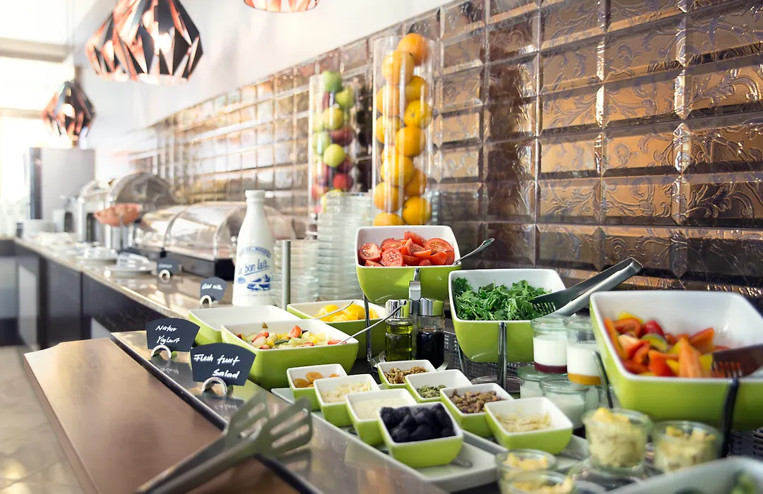 Rubin Wellness & Conference Hotel-1